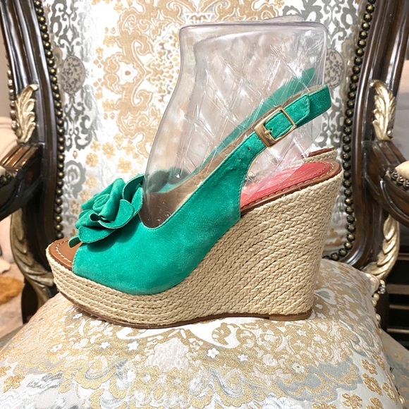 Paloma Barcelo’ Rosette Wedge Sandals - Picture 6 of 12